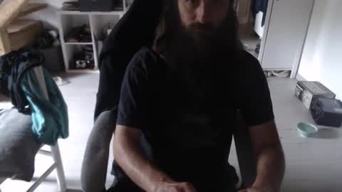 eighthundredeightyeight online show from April 14, 10:15 am