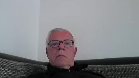 eisbaer1957 online show from April 12, 6:15 am