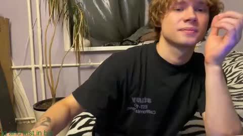 Eitan online show from November 8, 5:38 pm