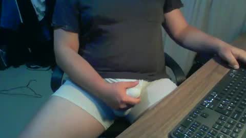 Snapshot of ekudemic chatting on January 19, 5:05 am Juan Pablo M online show from January 19, 5:05 am