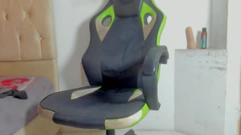 el_nakai33 online show from January 16, 4:48 am