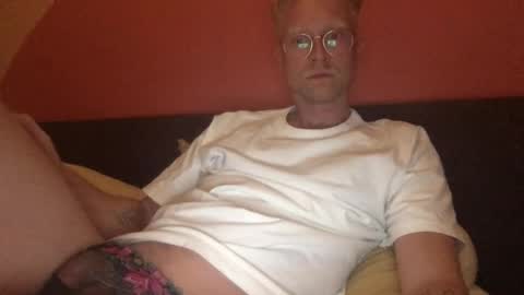 MrE online show from March 8, 9:51 pm