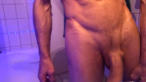 ElBigDick069 online show from December 26, 2:22 am