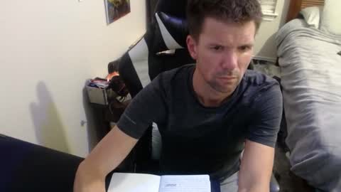 Walker online show from September 17, 6:14 am