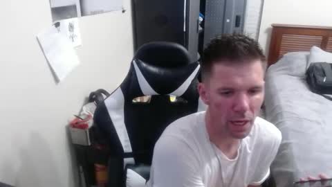 Walker online show from October 3, 4:06 am