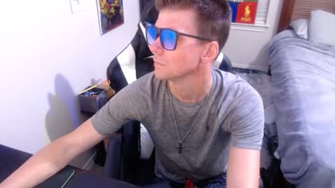 Walker online show from September 14, 5:42 am