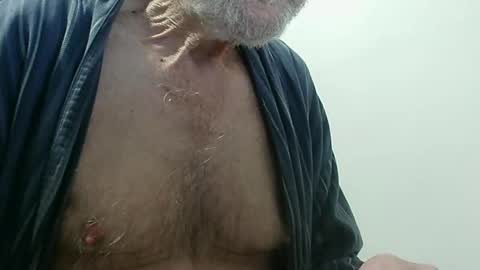 elfyonee online show from October 23, 6:28 am