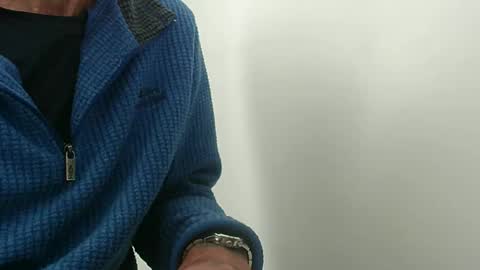 elfyonee online show from October 1, 9:57 am