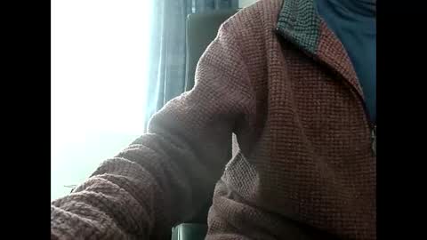 elfyonee online show from February 7, 11:12 am