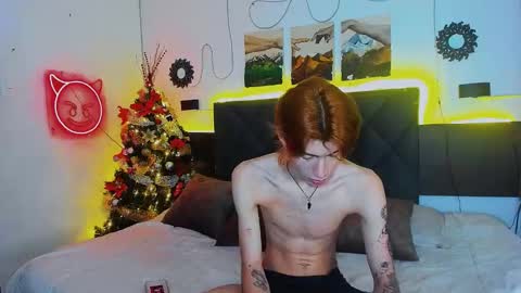 Snapshot of eliann_adam chatting on December 30, 12:32 am eliann_adam online show from December 30, 12:32 am