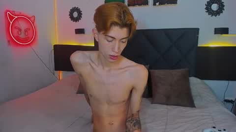 Snapshot of eliann_adam chatting on February 4, 4:29 pm eliann_adam online show from February 4, 4:29 pm