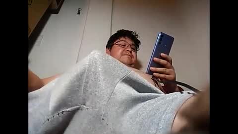 Snapshot of elimposstor chatting on February 19, 4:44 am elimposstor online show from February 19, 4:44 am