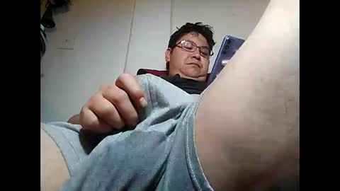 Snapshot of elimposstor chatting on January 14, 1:58 am elimposstor online show from January 14, 1:58 am