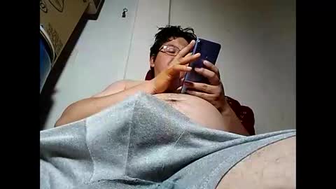 Snapshot of elimposstor chatting on February 28, 6:21 am elimposstor online show from February 28, 6:21 am