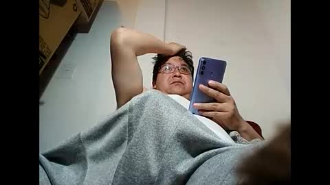 Snapshot of elimposstor chatting on January 24, 1:03 pm elimposstor online show from January 24, 1:03 pm