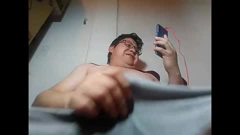 Snapshot of elimposstor chatting on January 22, 2:15 am elimposstor online show from January 22, 2:15 am