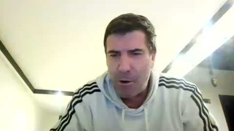 elmangoestuyo online show from October 27, 8:55 pm