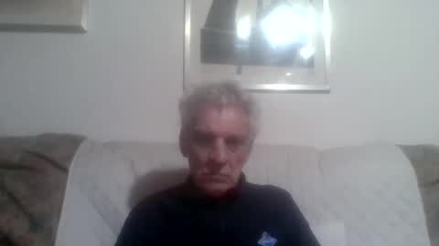 elmo191271 online show from April 28, 3:22 am