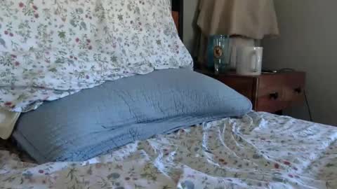 elviscash online show from April 9, 1:17 pm