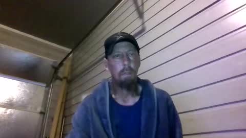 elwooood7 online show from April 18, 11:44 am