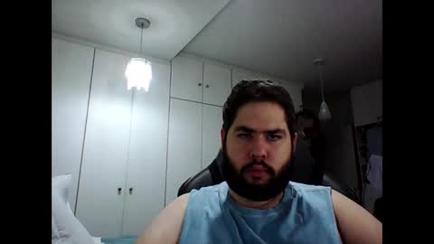 embarrassed_str8_3incher online show from April 11, 9:07 pm