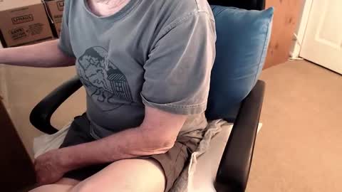 Snapshot of emil_karpo chatting on March 4, 5:34 pm Terrance1st online show from March 4, 5:34 pm