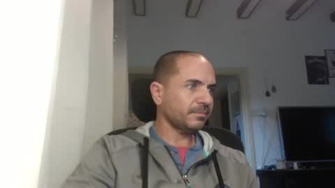 Ariel online show from March 7, 11:18 am