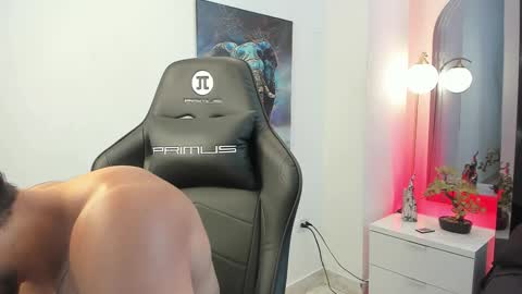 Emmet online show from October 6, 5:06 pm