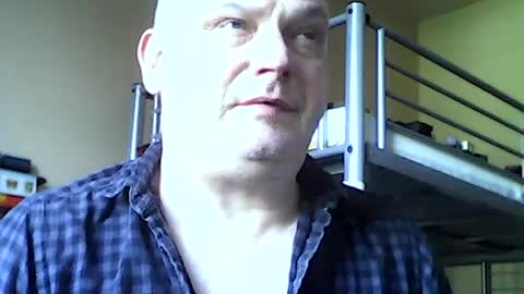 englishguysurrey online show from June 14, 6:15 am