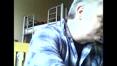 englishguysurrey online show from April 3, 12:24 pm