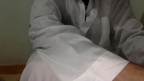 Snapshot of enjooythenut chatting on January 23, 7:51 pm Batman online show from January 23, 7:51 pm