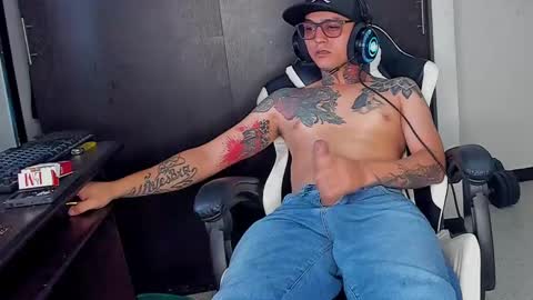 enjoymycock99 online show from February 24, 8:14 pm