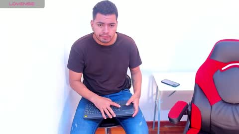 enrique online show from February 8, 12:28 pm