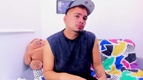 enrique online show from March 9, 12:09 pm