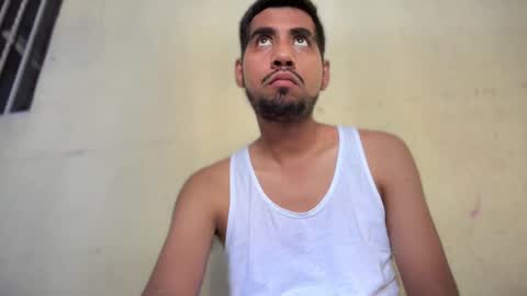 Enriquegc197 online show from February 8, 9:36 pm