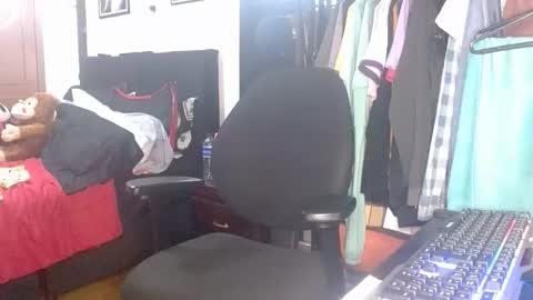 enzoyarack online show from November 17, 1:52 am