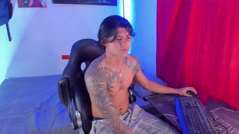 Tht BOSS Eren online show from March 10, 1:56 am