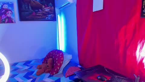 Tht BOSS Eren online show from February 13, 6:41 am