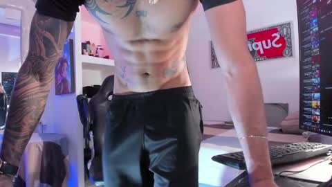 Tht BOSS Eren online show from September 27, 4:54 am