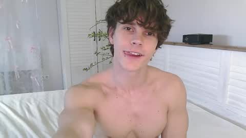 Eric Crush online show from April 1, 4:25 am