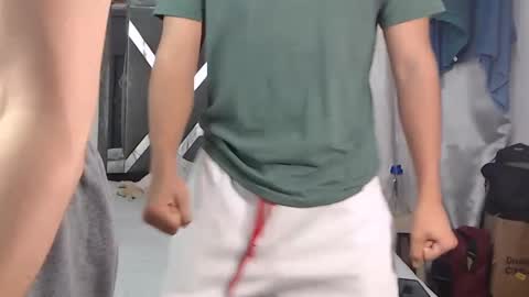 Snapshot of erick_de_rossee chatting on December 17, 12:45 am erick_de_rossee online show from December 17, 12:45 am