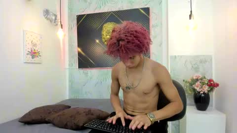   online show from December 7, 3:14 am