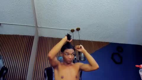 Erick online show from February 9, 4:04 am