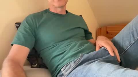 Snapshot of erikwant2 chatting on September 9, 8:58 am erikwant2 online show from September 9, 8:58 am