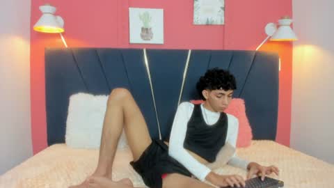 ero_boy40 online show from June 12, 4:22 am