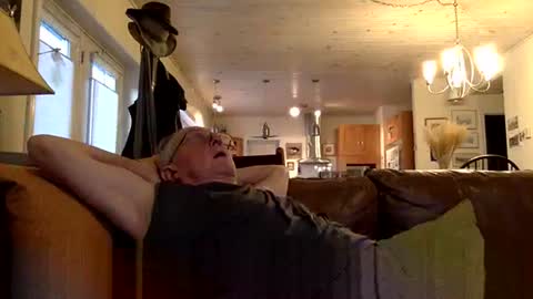 eros online show from December 12, 12:44 pm