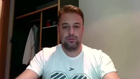 esibizionista 91 online show from October 13, 8:37 pm