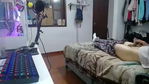 Esteban online show from January 24, 3:00 am