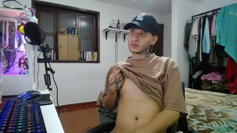 Esteban online show from January 14, 2:19 am