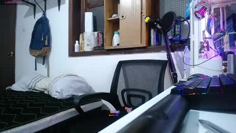 Esteban online show from February 17, 8:52 am